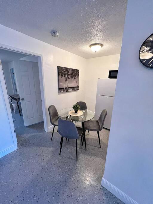 Cozy & Beautiful 1Bd Apartment W/Full Kitchen! Форт Лодърдейл Екстериор снимка