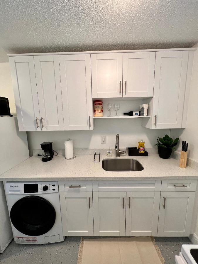 Cozy & Beautiful 1Bd Apartment W/Full Kitchen! Форт Лодърдейл Екстериор снимка